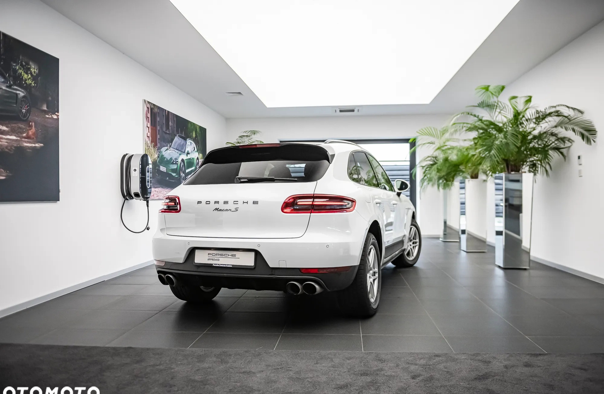 Porsche Macan cena 199000 przebieg: 74200, rok produkcji 2017 z Śrem małe 326